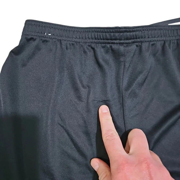 Nike Men’s Medium Black White Dri-Fit Shorts Pull On Activewear Gym Athleisure - Picture 7 of 7